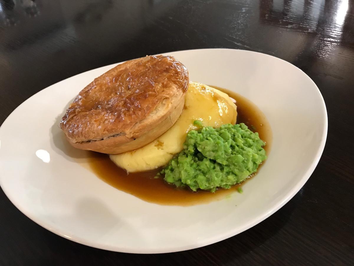 Craythornes Halswell Hotel 크라이스트처치 외부 사진